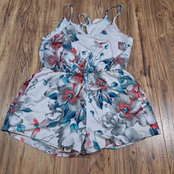 Peach Love Floral Romper - Picture 1 of 5